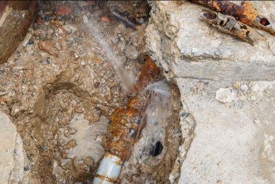 Пошук прихованих витоків води в системі поливу