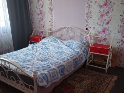 Продаж 2-поверхового будинку