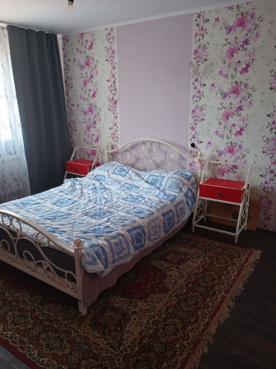 Продаж 2-поверхового будинку