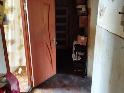 Продам комнату в коммуне 2/5, ул. Новикова/2 застава