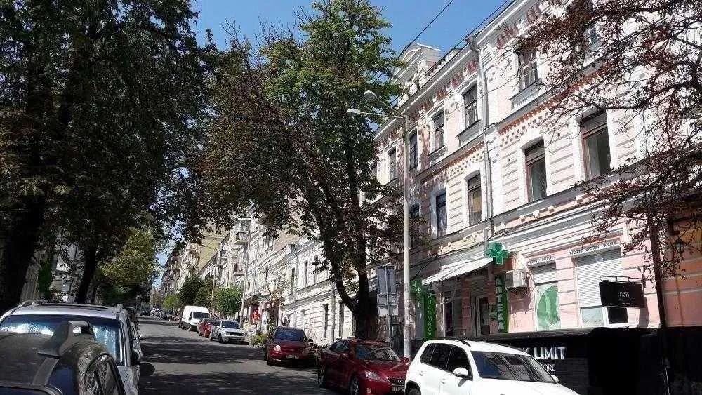 довгострокова оренда приміщення вільного призначення, будівлі Київ, Печерський, 8000 грн./міс.