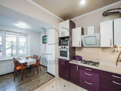 продаж 2-к квартира Києво-Святошинський, Гатне, 76000 $