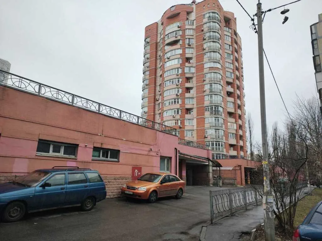 продаж підземний паркінг Київ, Деснянський, 16000 $