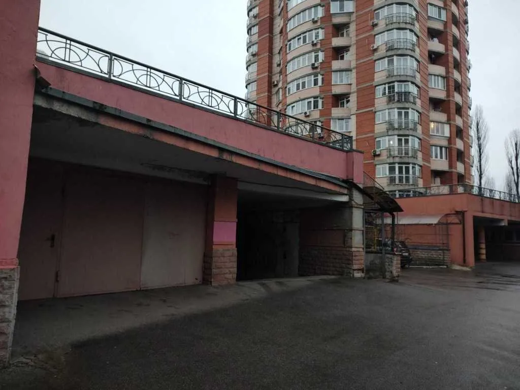 продаж підземний паркінг Київ, Деснянський, 16000 $