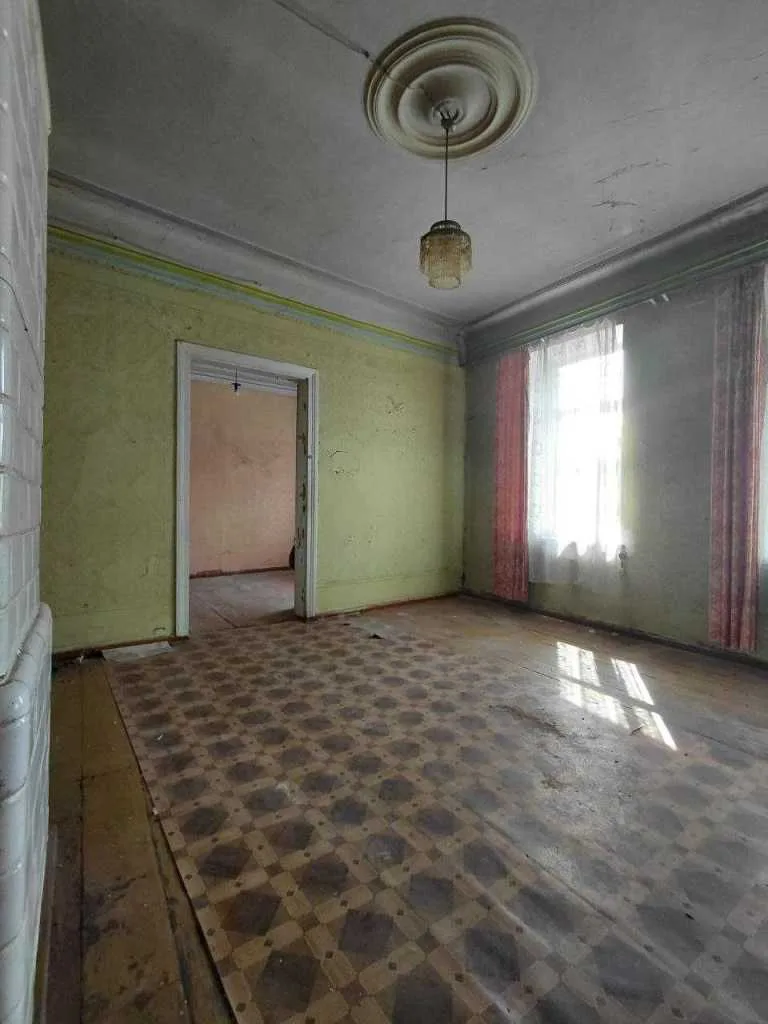 продаж 2-к квартира Луцьк, 42000 євро