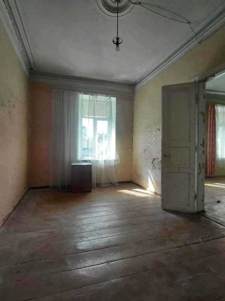 продаж 2-к квартира Луцьк, 42000 євро