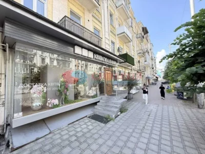 довгострокова оренда торгові площі Київ, Печерський, 109000 грн./міс.