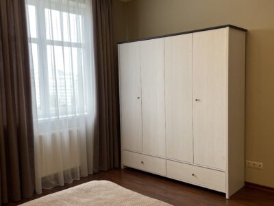 Сучасна квартира, центр. Коновальця вул. 32Б