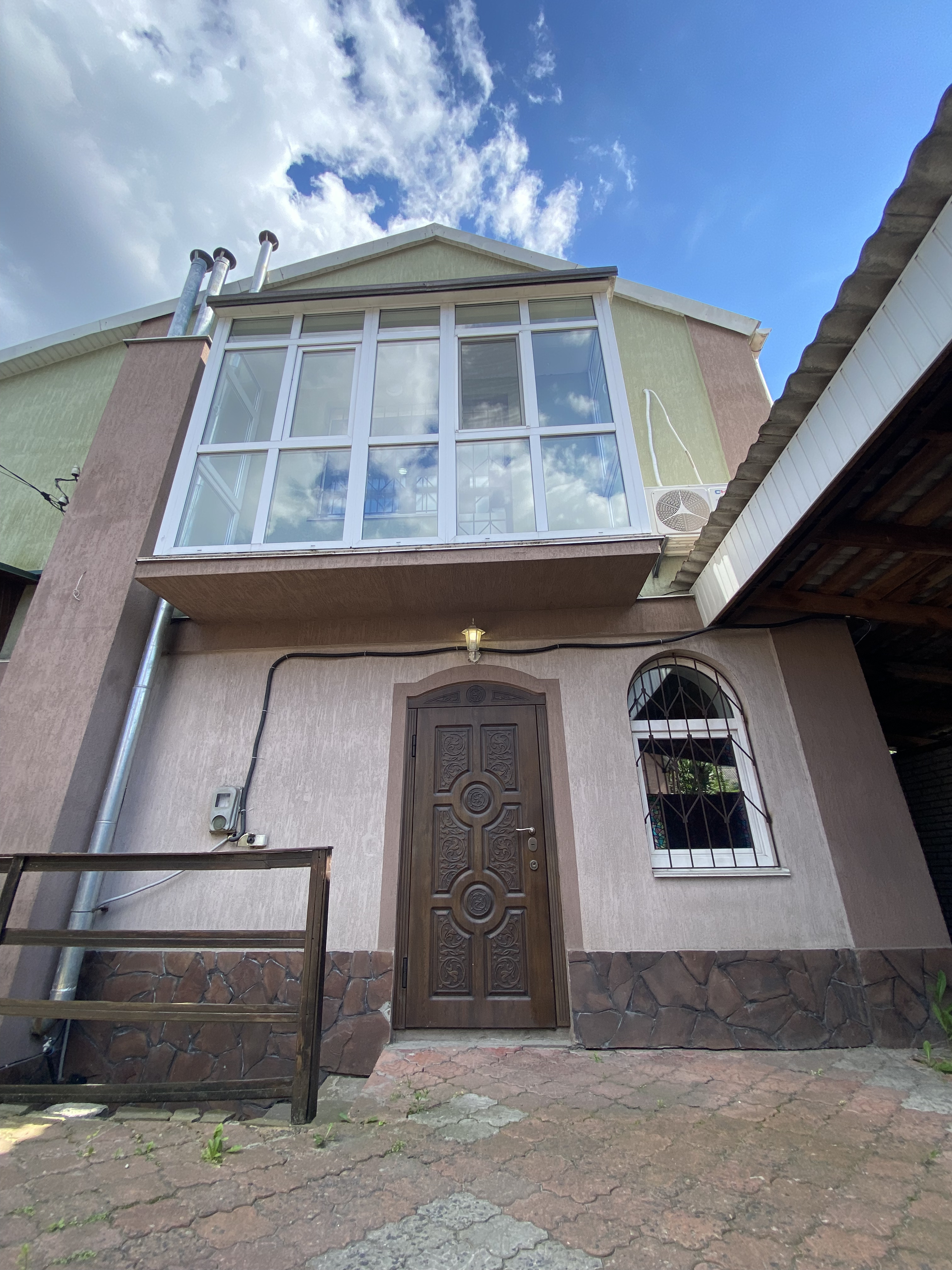 БЕЗ%, здам компактний будинок 106м2, пров. Лютневий, 15хв пішки м. Дорогожичі, Київ.