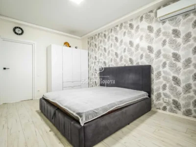 продаж 2-к квартира Києво-Святошинський, Софіївська Борщагівка, 100000 $