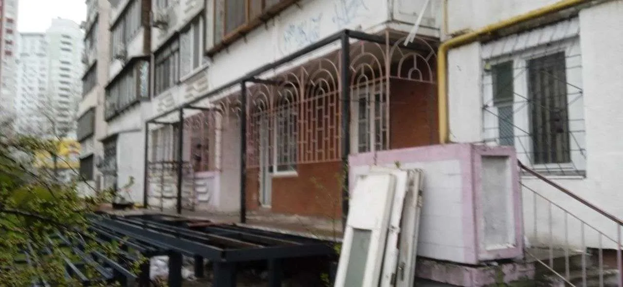 довгострокова оренда торгові площі Київ, Дарницький, 159000 грн./міс.