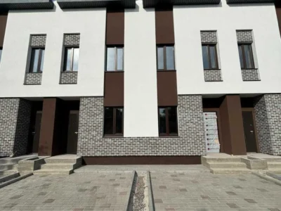 продаж 3-к таунхаус Черкаси, Придніпровський, 65000 $