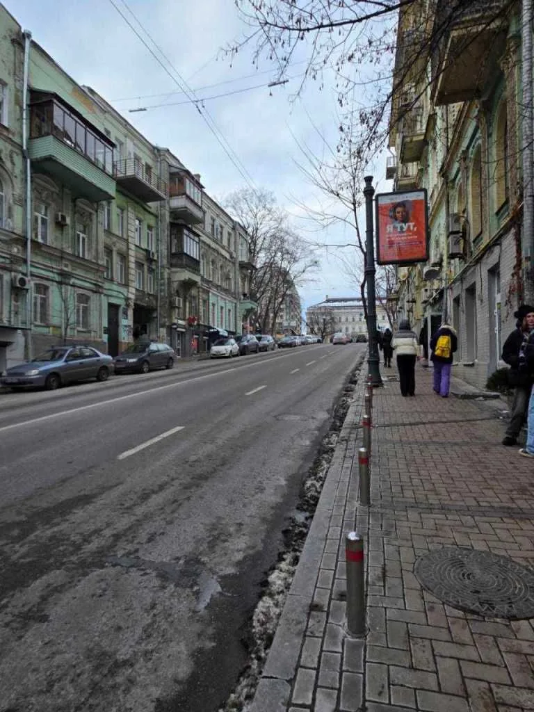 довгострокова оренда торгові площі Київ, Печерський, 2500 $/міс.