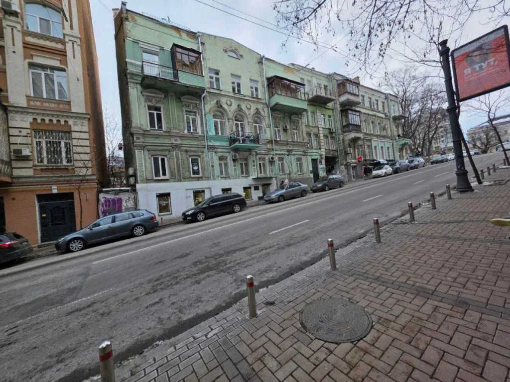 довгострокова оренда торгові площі Київ, Печерський, 2500 $/міс.