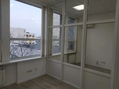 довгострокова оренда офісне приміщення Київ, Дніпровський, 12600 грн./міс.