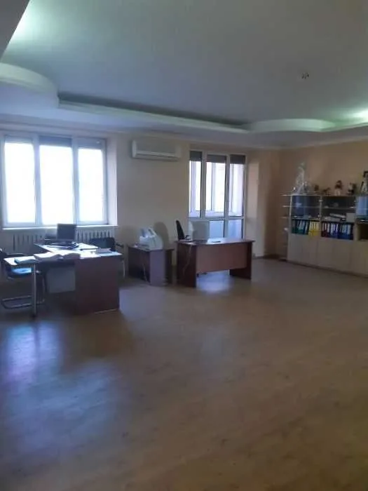 продаж 4-к квартира Київ, Печерський, 315000 $