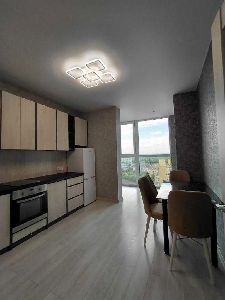 продаж 1-к квартира Луцьк, 72000 $