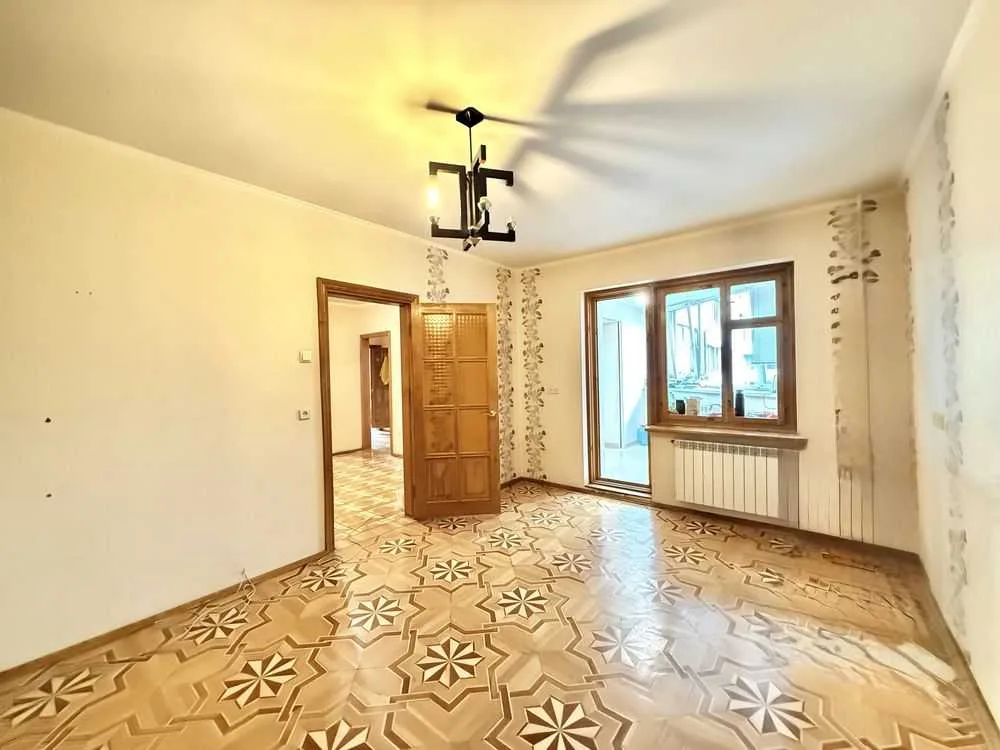 продаж 4-к квартира Київ, Деснянський, 66999 $
