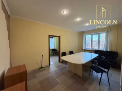 продаж 3-к квартира Київ, Шевченківський, 80000 $