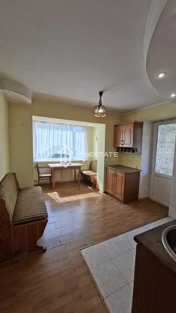продаж 1-к квартира Київ, Дніпровський, 55000 $