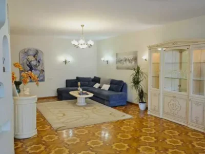 довгострокова оренда 4-к квартира Київ, Шевченківський, 1350 $/міс.
