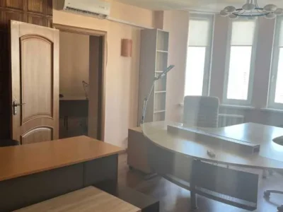 довгострокова оренда об’єкт сфери послуг Київ, Дарницький, 10001 грн./міс.
