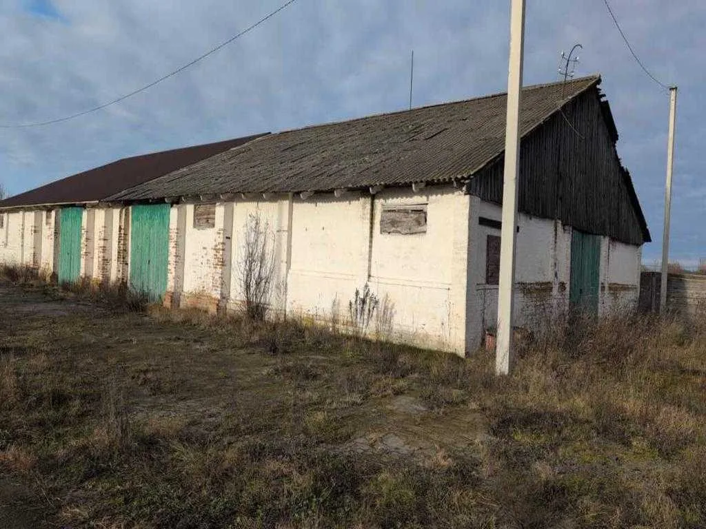 продаж склади Володимирецький, Любахи, 605200 грн.