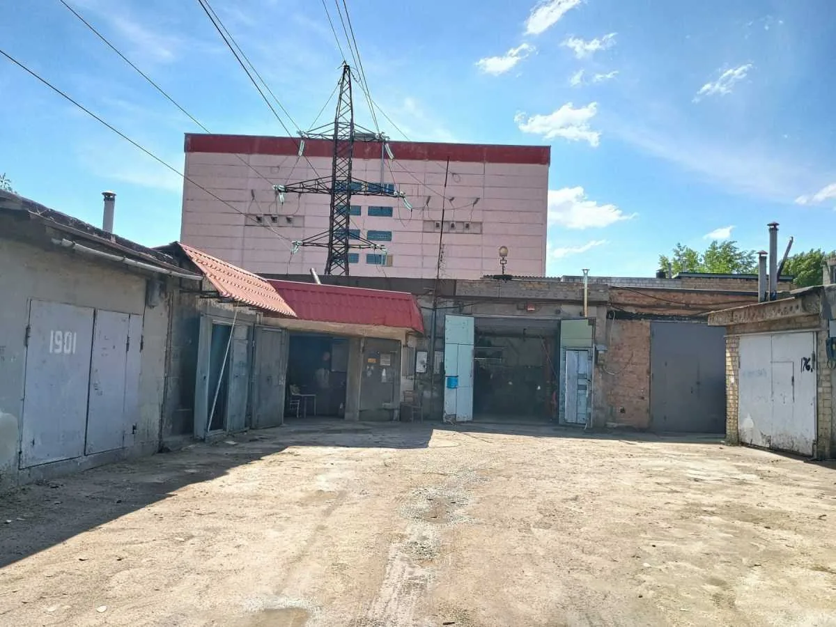 продаж об’єкт сфери послуг Київ, Деснянський, 160000 $