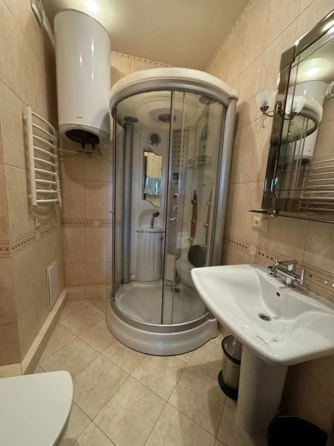 довгострокова оренда 4-к квартира Одеса, Приморський, 800 $/міс.