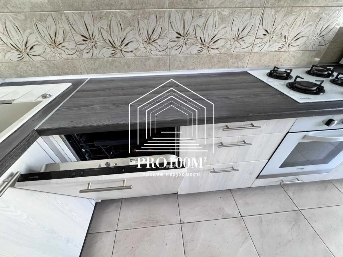 продаж 4-к квартира Києво-Святошинський, Білогородка, 95000 $