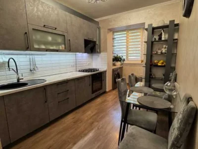 продаж 3-к квартира Рівне, 75000 $