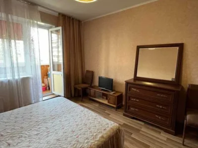 довгострокова оренда 3-к квартира Київ, Деснянський, 15000 грн./міс.