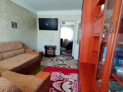 продаж 2-к квартира Кам`янське, Південний, 23000 $