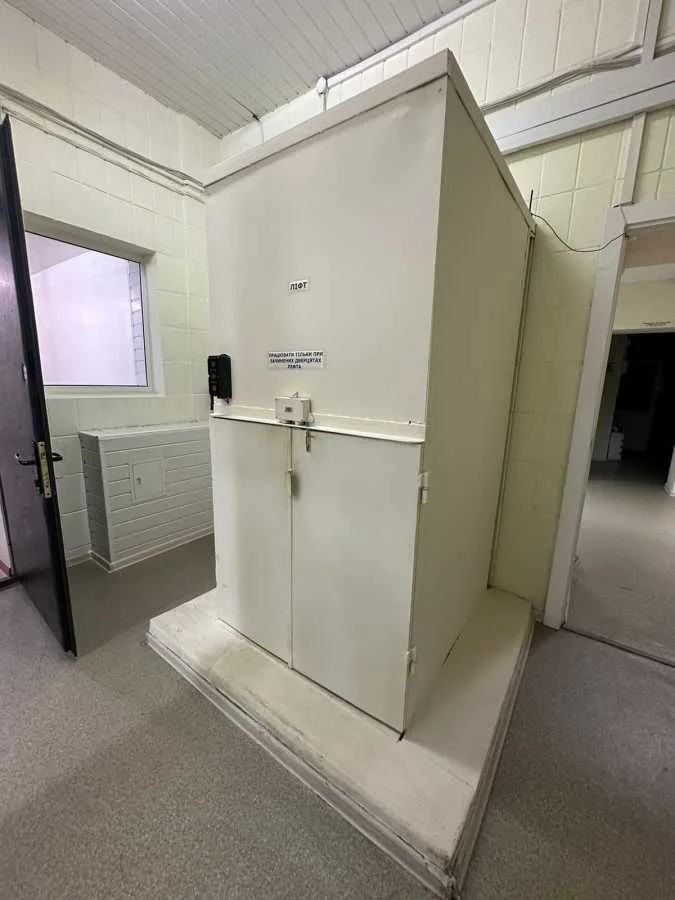 продаж склади Київ, Оболонський, 256000 $