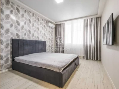 продаж 2-к квартира Києво-Святошинський, Софіївська Борщагівка, 100000 $