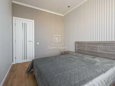 продаж 5-к квартира Києво-Святошинський, Софіївська Борщагівка, 185000 $