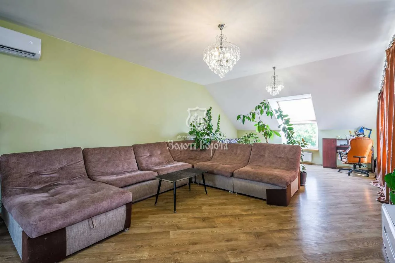продаж 3-к квартира Києво-Святошинський, Гатне, 160000 $