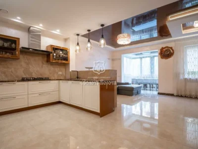 продаж 6-к таунхаус Київ, Оболонський, 280000 $