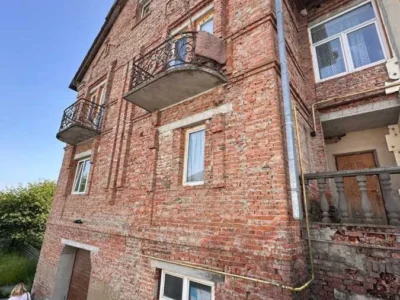 продаж 8-к квартира Рівне, 88000 $