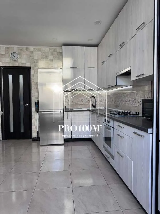 продаж 4-к квартира Києво-Святошинський, Білогородка, 95000 $