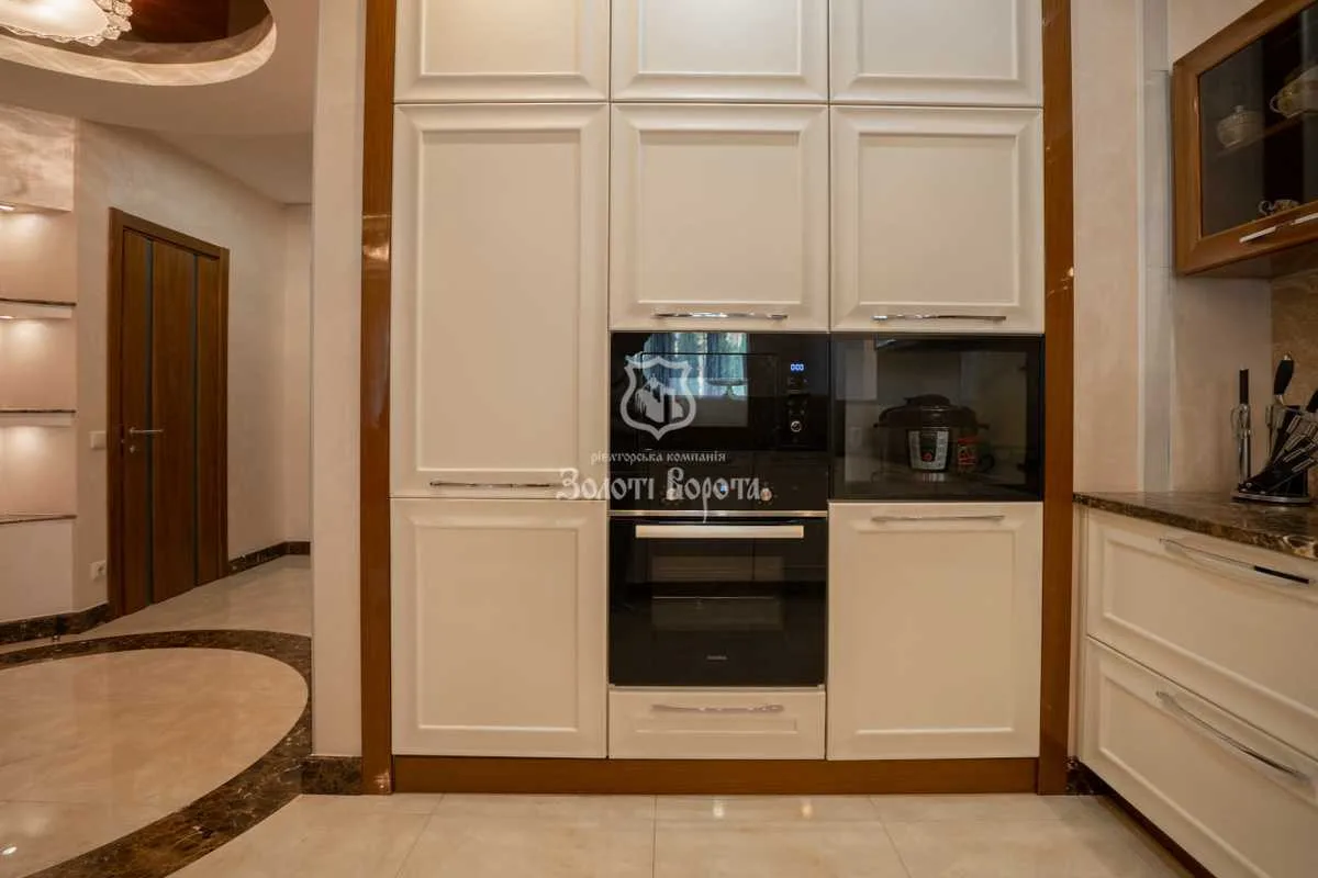 продаж 6-к таунхаус Київ, Оболонський, 280000 $