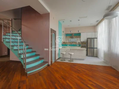 продаж 4-к квартира Київ, Святошинський, 150000 $