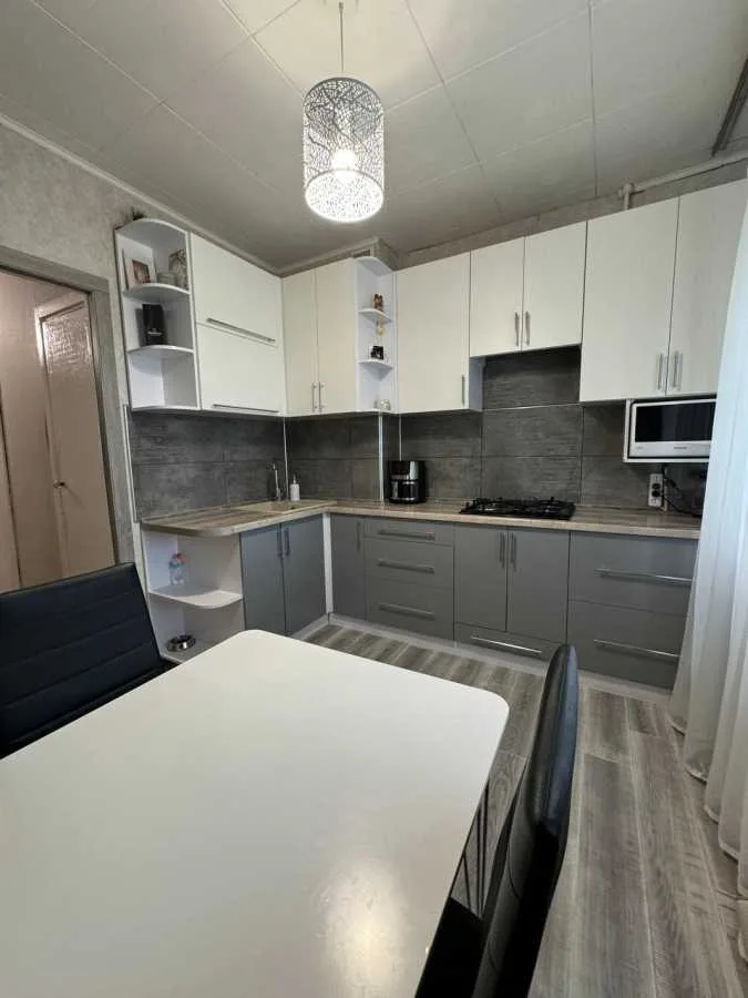 продаж 1-к квартира Білоцерківський, Біла Церква, 50900 $