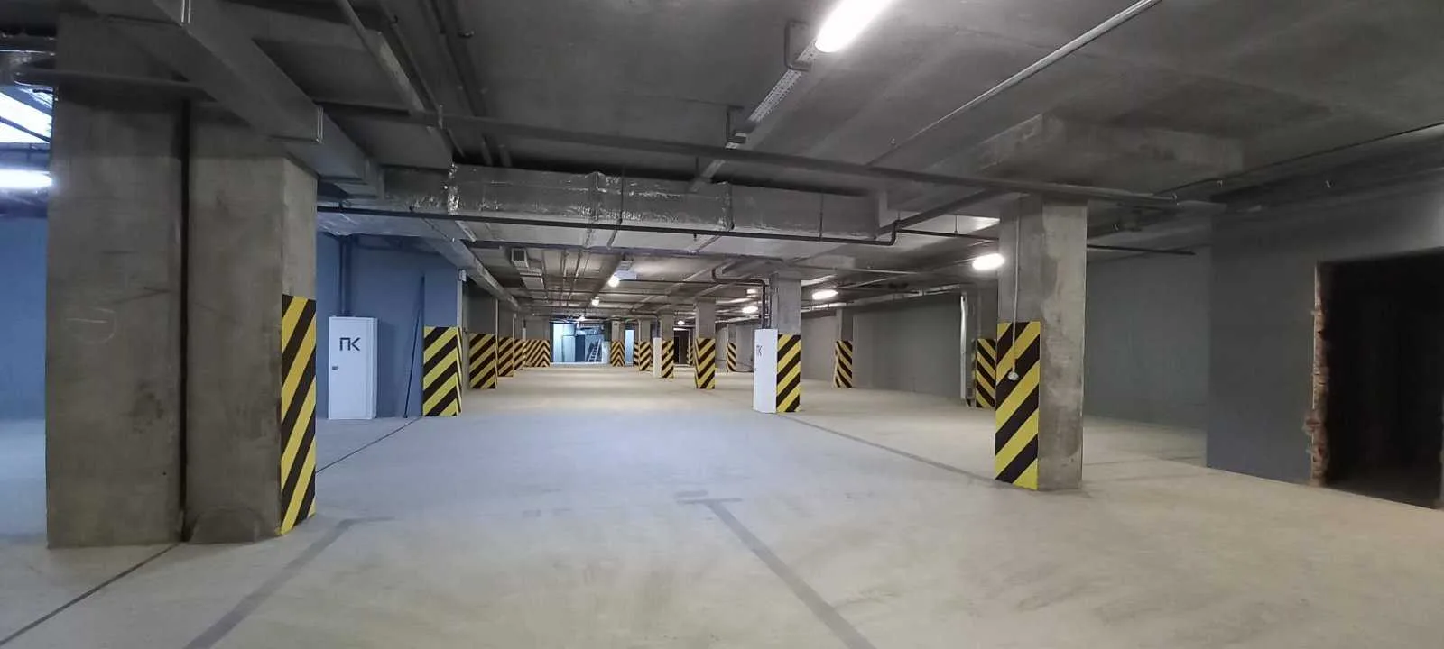 продаж підземний паркінг Київ, Святошинський, 35000 $
