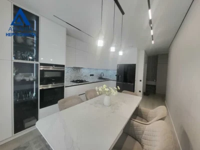 продаж 3-к квартира Луцьк, Струмівка, 105000 $