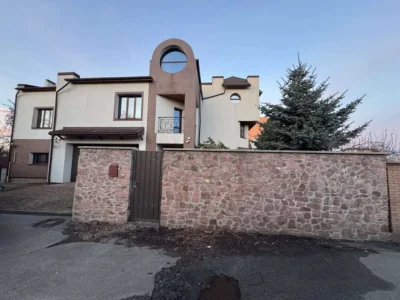 довгострокова оренда 7-к будинок Київ, Голосіївський, 4500 $/міс.