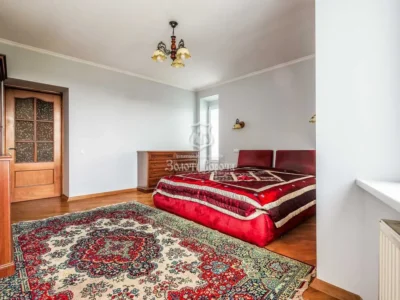 продаж 4-к квартира Київ, Святошинський, 144000 $