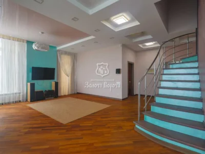 продаж 4-к квартира Київ, Святошинський, 150000 $
