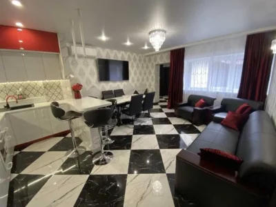 довгострокова оренда 5-к будинок Київ, Дарницький, 2700 $/міс.