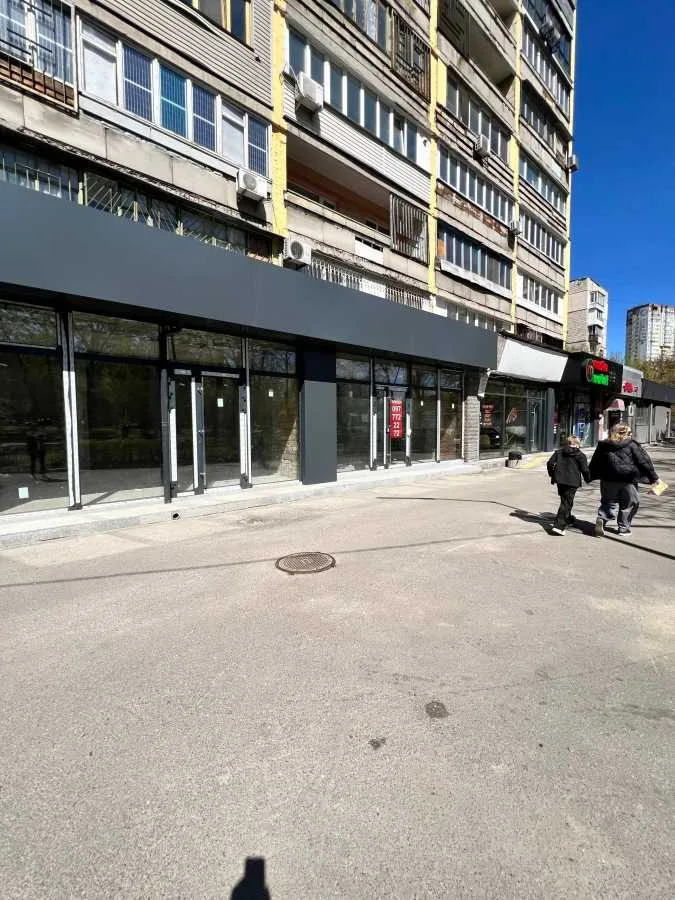 довгострокова оренда торгові площі Київ, Голосіївський, 85000 грн./міс.